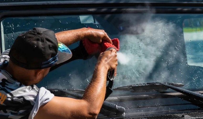 Windscreen Steam-Elimination