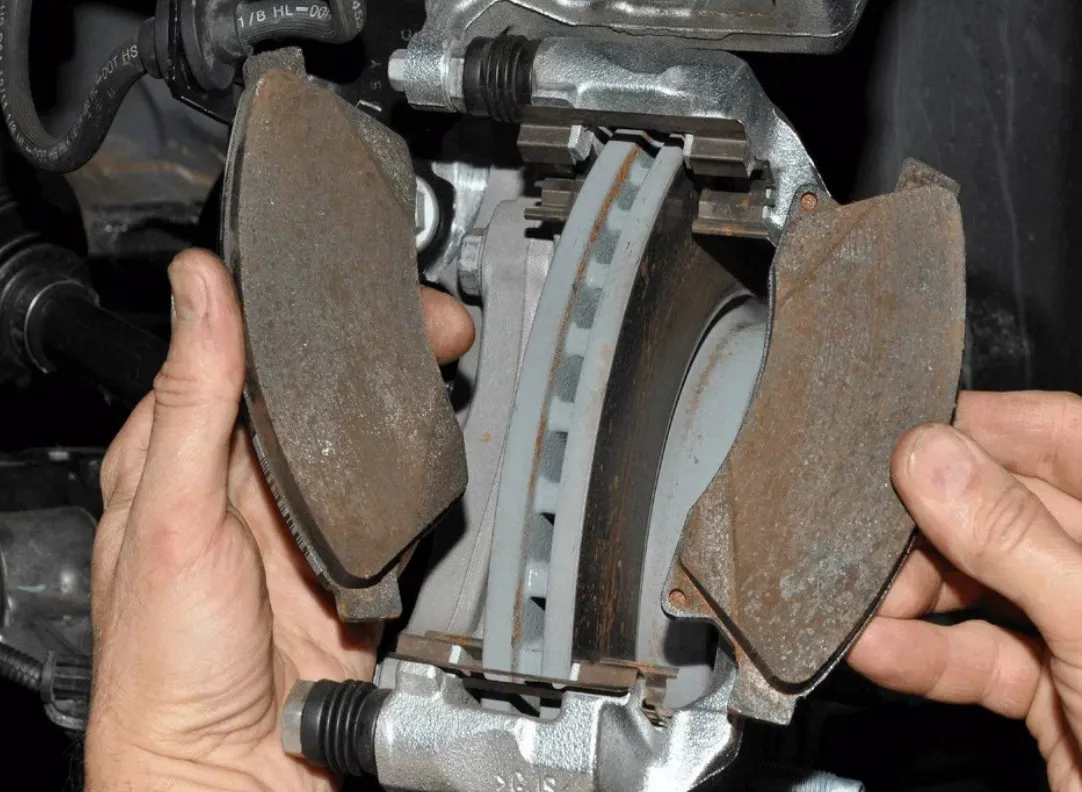 Auto Brake Pads Replacement