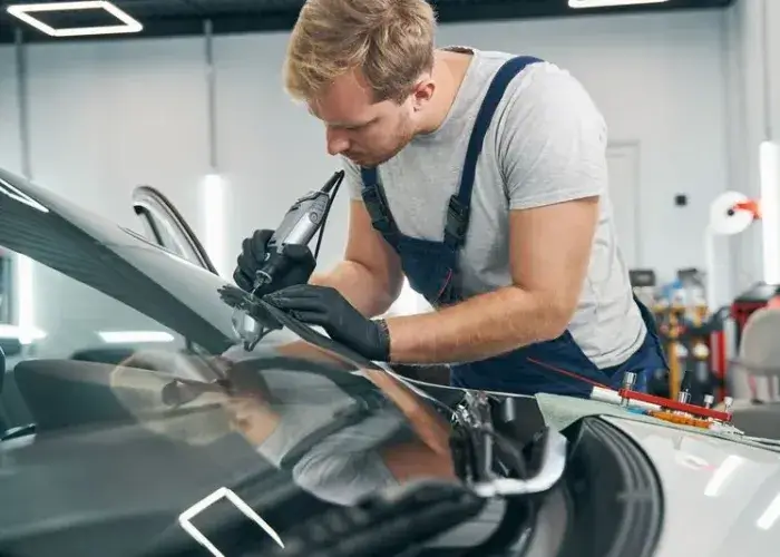Expert Windscreen Repair Services in Abu Dhabi