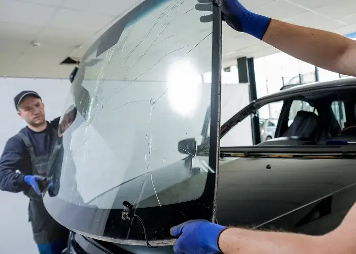 Expert Windscreen Replacement Services in Abu Dhabi