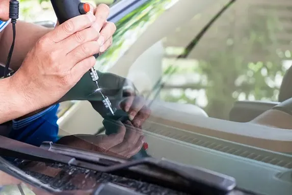 Affordable Car Glass Repairing Service in Dubai