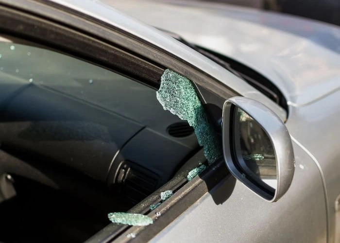 Front Driver Side Window Glass Cracked Repair Services Provider in UAE